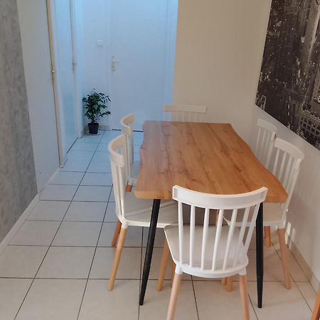 Le Coin Cozy Apartment Carhaix-Plouguer Exterior photo